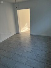 5920 NE 1st Terrace in Fort Lauderdale, FL - Building Photo - Building Photo