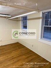 112 Odell Pl in Greensboro, NC - Foto de edificio - Building Photo