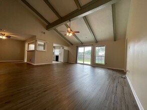 2726 Mesquite Dr in Sugar Land, TX - Building Photo - Building Photo
