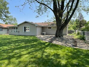 2928 Coventry Ave in Fort Wayne, IN - Building Photo - Building Photo