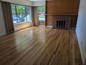 2055 NW Beca Ave in Corvallis, OR - Building Photo - Building Photo