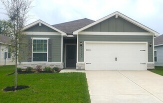 15462 Maple Ter Dr in Conroe, TX - Building Photo