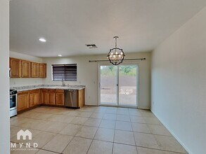 10230 E Honey Mesquite Dr in Tucson, AZ - Foto de edificio - Building Photo