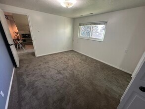 921 Ashley Cir in Bountiful, UT - Building Photo - Building Photo