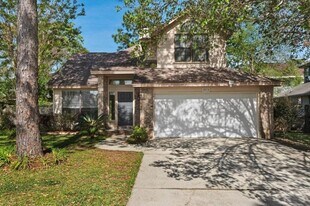 2014 Mistral Ln E in Fort Walton Beach, FL - Building Photo