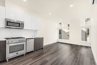 8551B Midvale Ave N in Seattle, WA - Building Photo - Building Photo