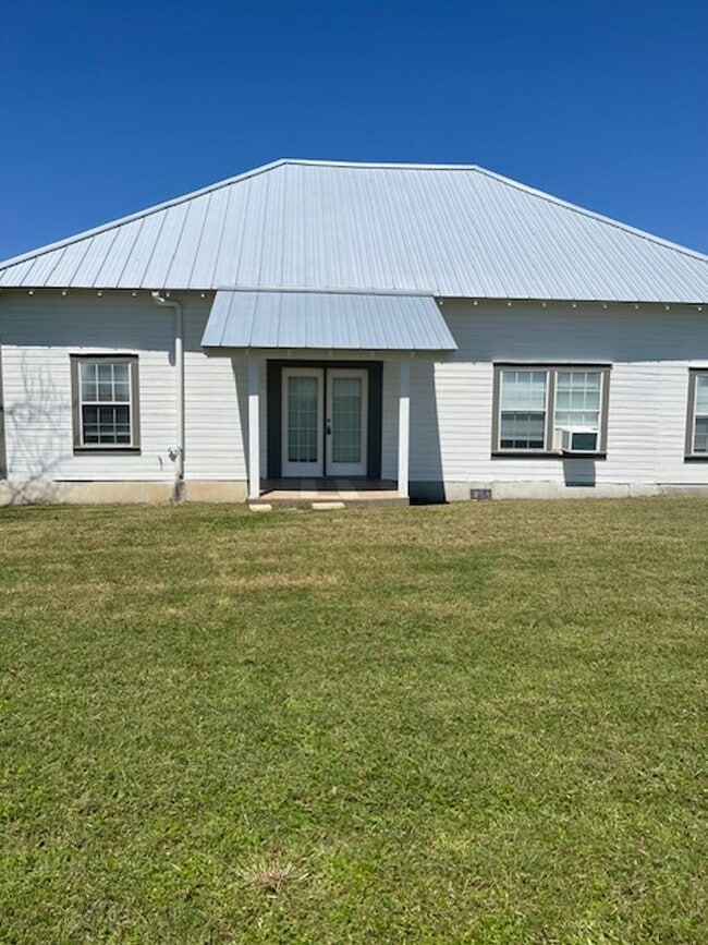 149 Country Rd