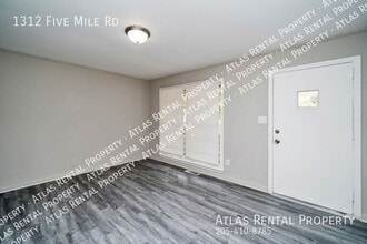 1312 5 Mile Rd in Birmingham, AL - Building Photo - Building Photo