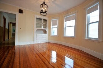 39 Montfern Ave, Unit 3 in Boston, MA - Foto de edificio - Building Photo