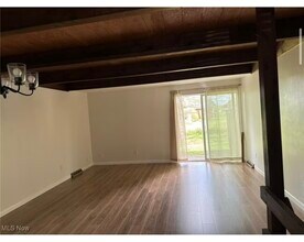 5221 Cline Rd in Kent, OH - Building Photo - Building Photo