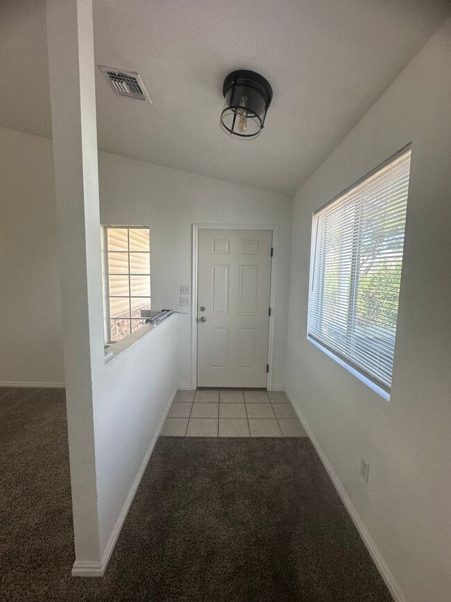 101 S 1930 W in Hurricane, UT - Foto de edificio - Building Photo