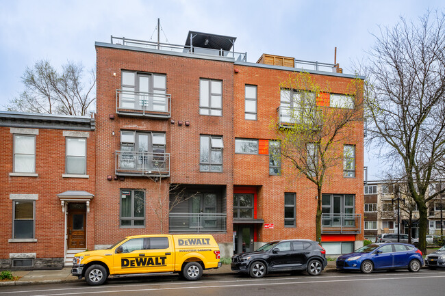 1642 Mullins St in Montréal, QC - Building Photo - Building Photo