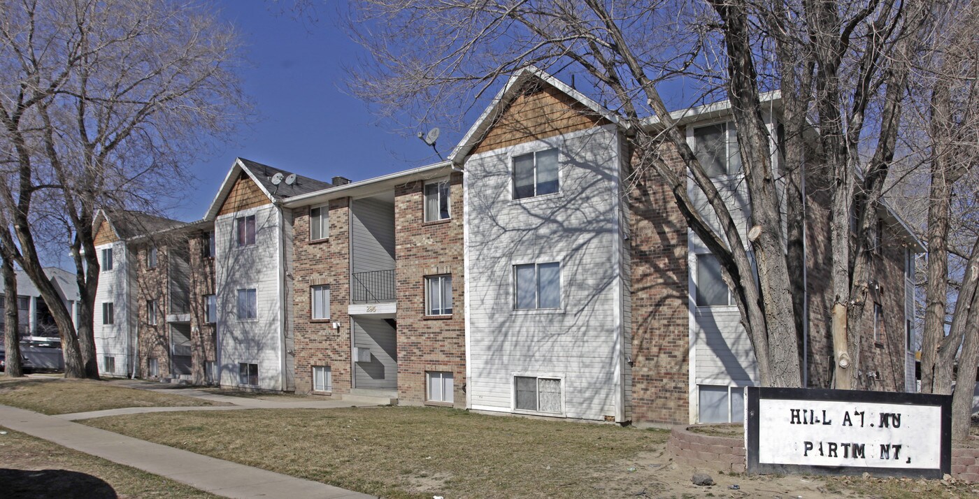 The Hill Apartments in Salt Lake City, UT - Building Photo