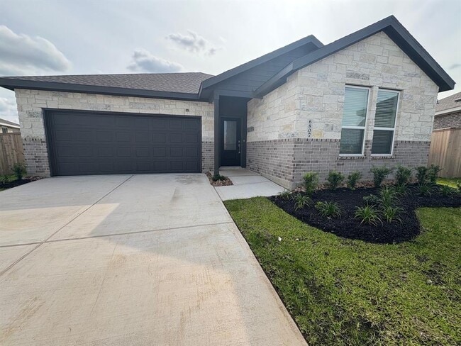 property at 6807 Yellow Jessamine Ln