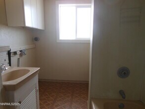 2425 Harrigan Rd in Fallon, NV - Building Photo - Building Photo