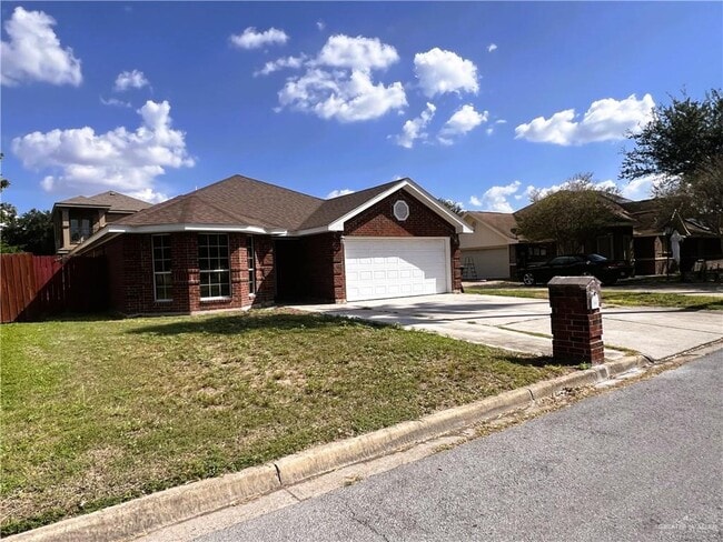 12 N 28th St in McAllen, TX - Building Photo - Building Photo