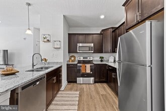3040 Larkwood Cir, Unit 102 in Harrisburg, PA - Building Photo - Building Photo