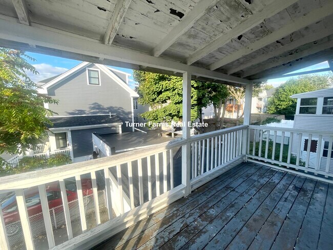59 Sunset Rd, Unit 2 in Somerville, MA - Building Photo - Building Photo