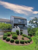 345 Bradley Dr in Wilmington, NC - Building Photo