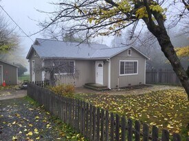 10800 Atwood Rd in Auburn, CA - Building Photo