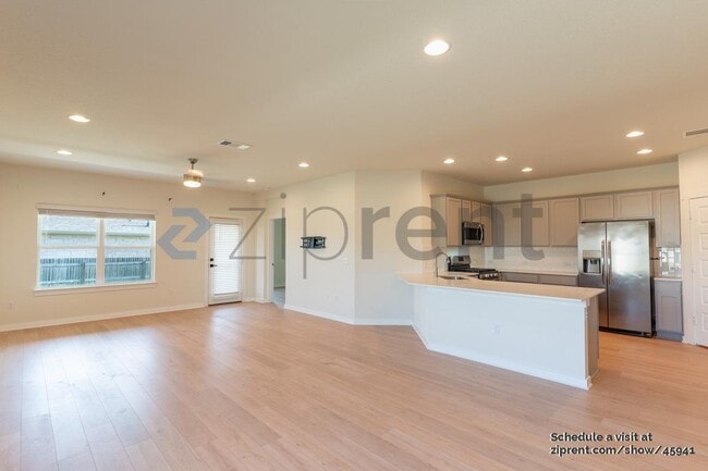 301 Gidran Trail in Georgetown, TX - Foto de edificio - Building Photo