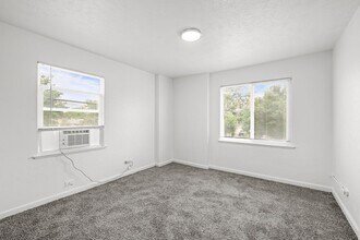 6840 E 23rd Ave in Denver, CO - Building Photo - Building Photo