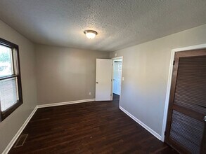 2115 Lee High Dr NE in Huntsville, AL - Building Photo - Building Photo