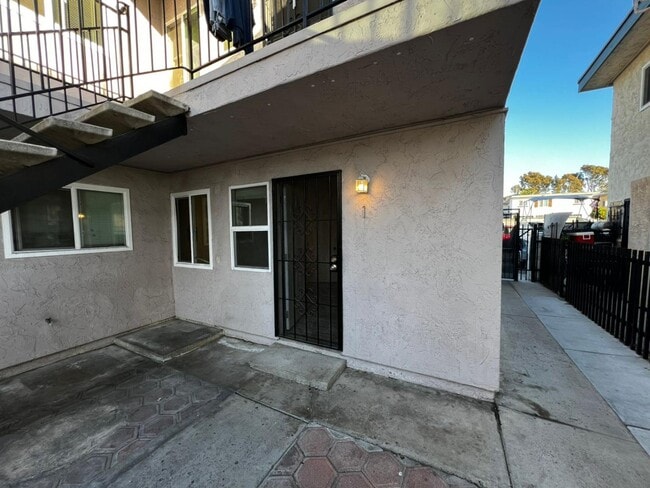 property at 5430 Imperial Ave