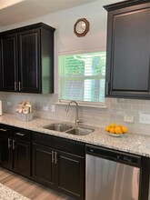 1200 Avani Brook Ln in Austin, TX - Building Photo - Building Photo