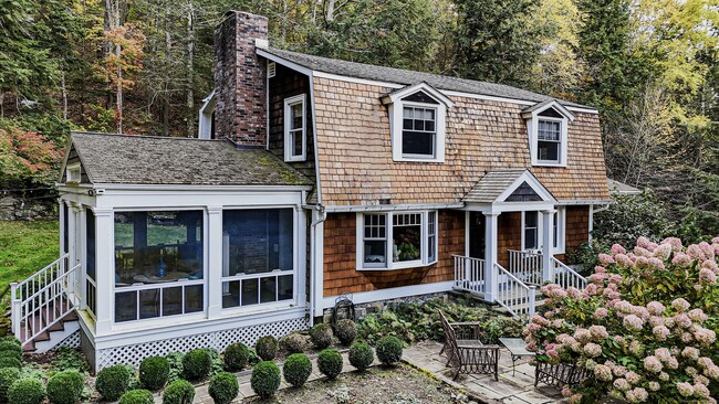 102 Westwoods Rd 1 in Sharon, CT - Building Photo - Building Photo