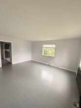 7169 Reading Rd in Cincinnati, OH - Building Photo - Building Photo