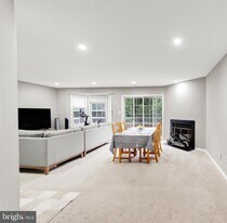 206 Salem Ct in Princeton, NJ - Building Photo