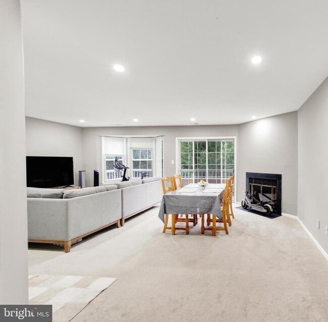 property at 206 Salem Ct