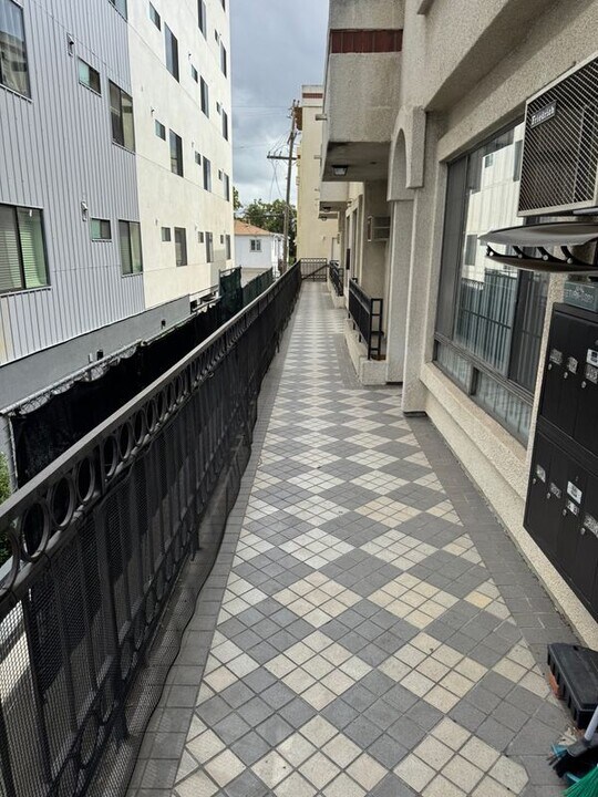 3648 Motor Ave in Los Angeles, CA - Building Photo