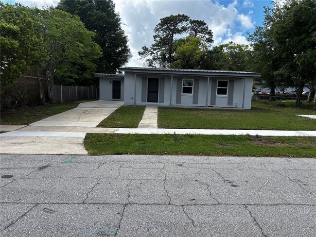 1463 Renton St in Deltona, FL - Building Photo - Building Photo
