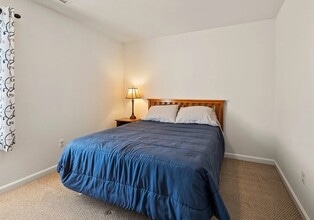 23 Viele Ave in Worcester, MA - Building Photo - Building Photo