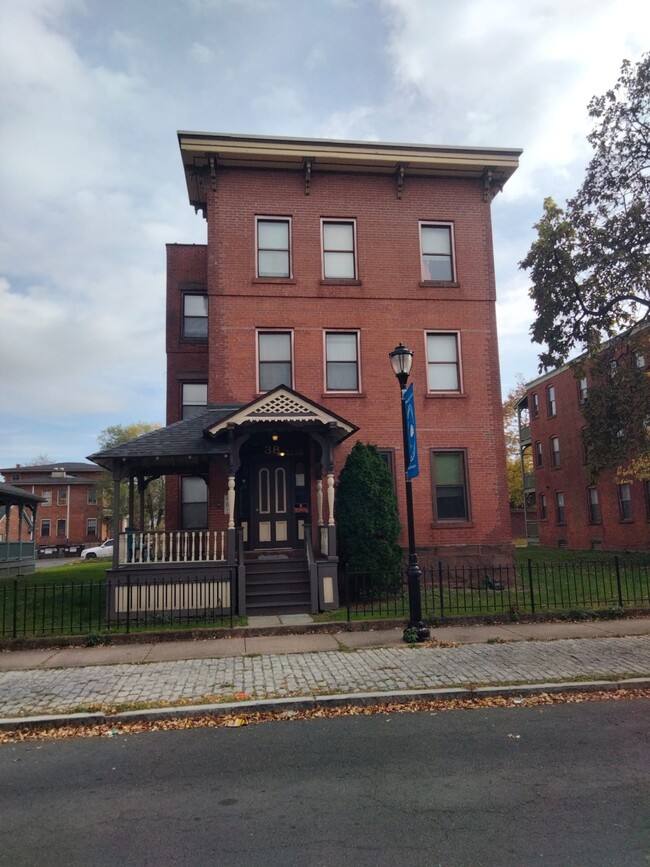 38 Congress St in Hartford, CT - Foto de edificio - Building Photo