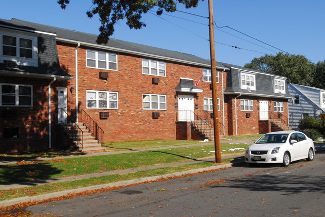 26 Foster Street in Clifton, NJ - Building Photo - Building Photo