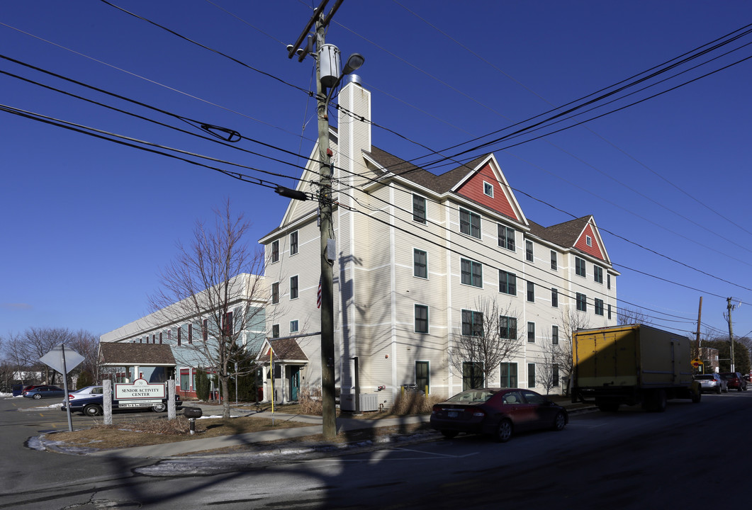 Temple Street Elderly Housing in Nashua, NH - Building Photo