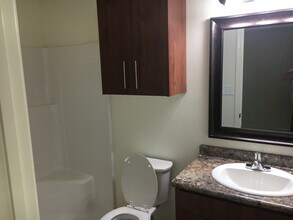 1073 N Erie Ave, Unit 1073 in Russellville, AR - Building Photo - Building Photo