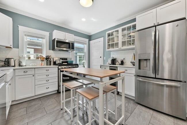 property at 257 E Cottage St