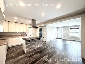 3819 Langley Rd in Charlotte, NC - Building Photo - Building Photo