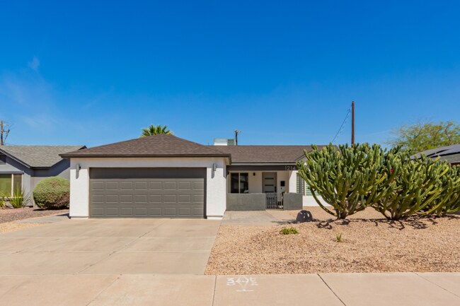 property at 1214 E Monroe St