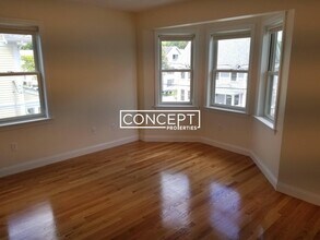 94 Waumbeck St in Boston, MA - Building Photo - Building Photo