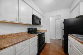 11812 Arbor St in Omaha, NE - Building Photo - Building Photo