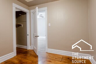 2614 N Springfield Ave, Unit 1F in Chicago, IL - Foto de edificio - Building Photo