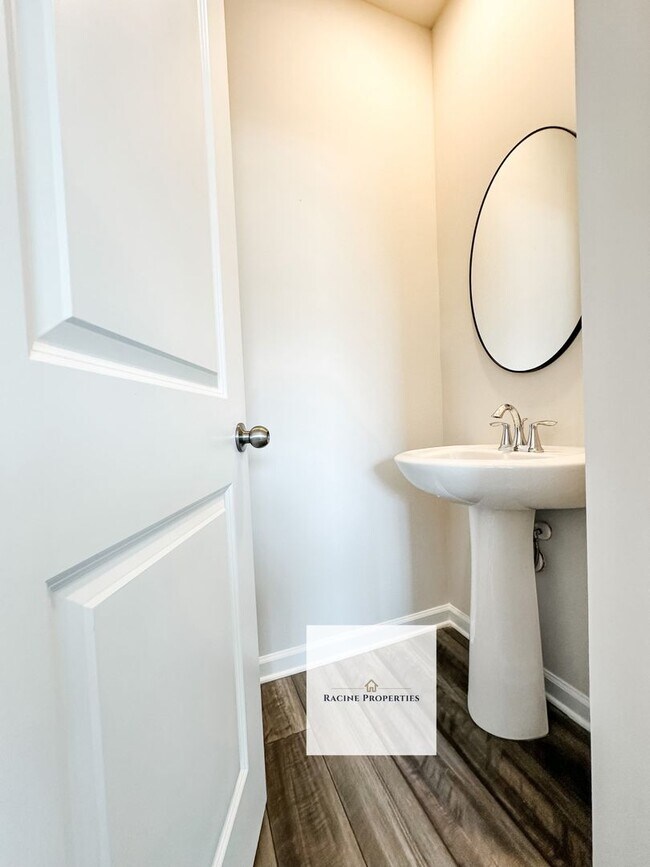 1 Trakas Ct in Travelers Rest, SC - Building Photo - Building Photo