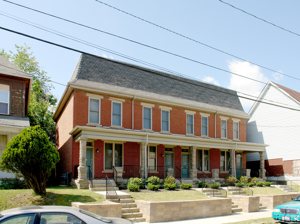 133-139 E 8th Ave in Columbus, OH - Building Photo