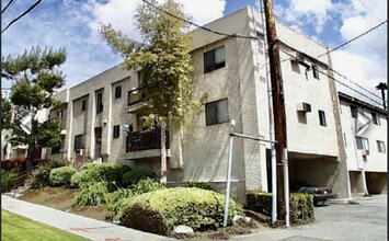 820 Glenoaks Apartments in Pacoima, CA - Foto de edificio - Interior Photo