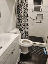 10710 Helendale Ave in Los Angeles, CA - Building Photo - Building Photo